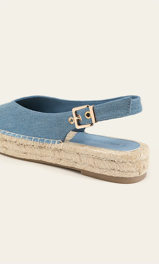 Alpargatas destalonadas de la colección de Stradivarius