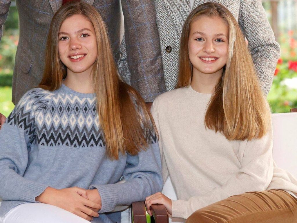 La princesa Leonor cumple con sus compromisos como heredera a pesar de sus estudios en Gales