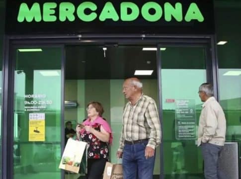 Los-curiosos-horarios-de-Mercadona-en-Semana-Santa-que-han-sorprendido-a-los-clientes-14