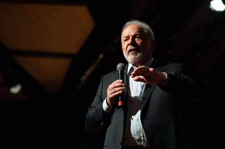 Lula pide al Banco Central de Brasil que rebaje los tipos de interés