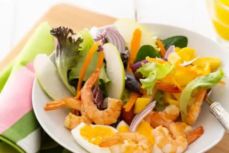 Así puedes preparar una ensalada primavera como los chefs profesionales