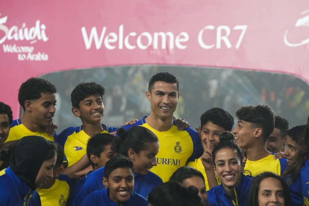 El nuevo drama de Cristiano Ronaldo: así da la nota en Arabia Saudí 40 Otro momento de ira para Cristiano Ronaldo