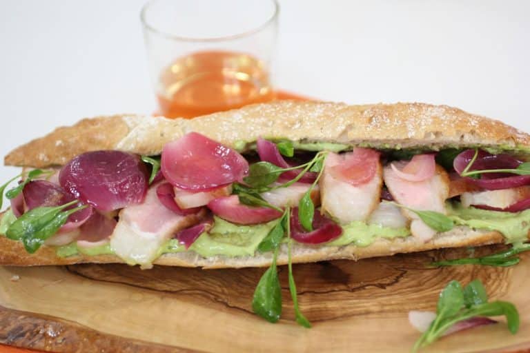 El bocadillo de filete de Robin Food con el que te chuparás los dedos