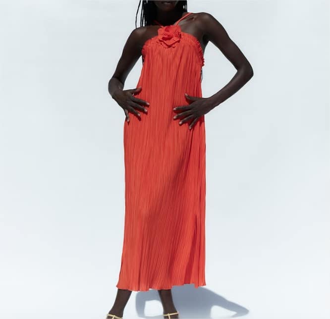 Vestido flor plisado