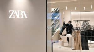 Así luce María Pombo los vestidos de premamá que puedes encontrar en Zara