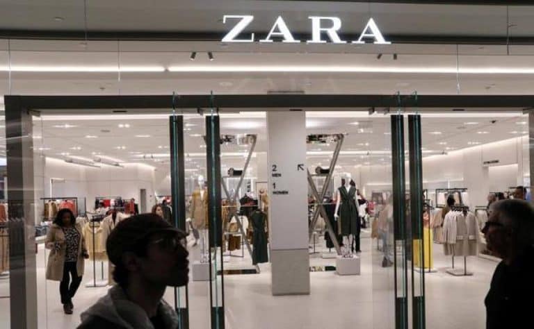 Zara: su vestido de algodón perfecto para entretiempo rebajado 20 euros
