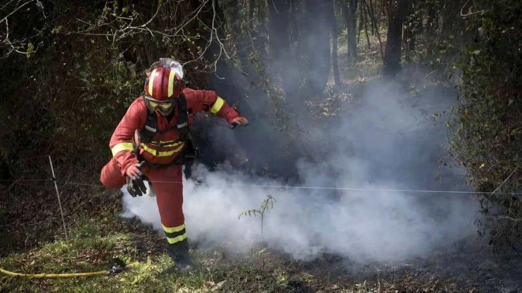 España pocos bomberos récord incendios