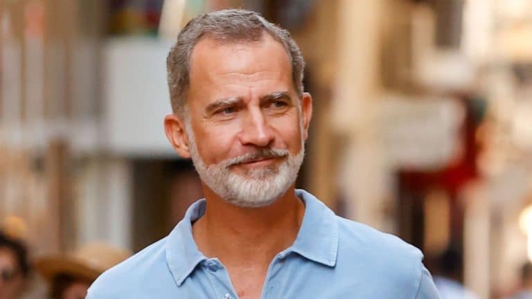 El Rey Felipe, viaje a sorpresa a Mallorca coincidiendo con las vacaciones en la isla de Urdangarín y Ainhoa Armentia