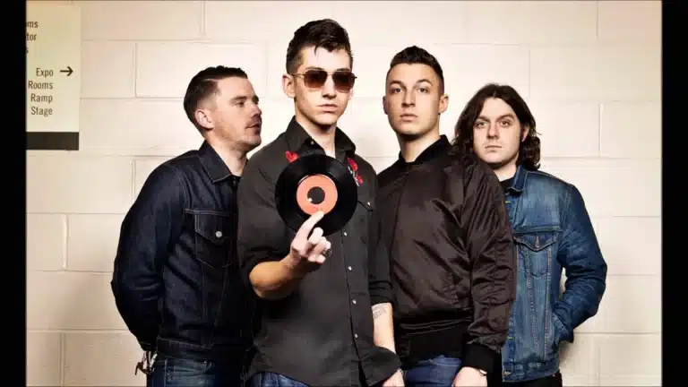 10 años de 'AM' el amanecer de los Arctic Monkeys