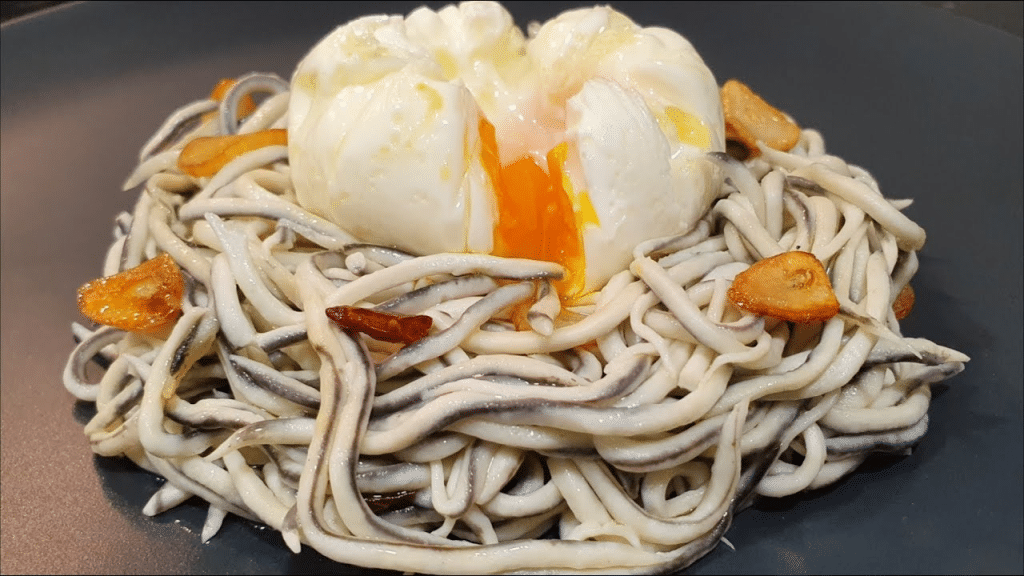 Las sabrosas gulas al ajillo de Arguiñano que puedes hacer en un minuto 78 image 79