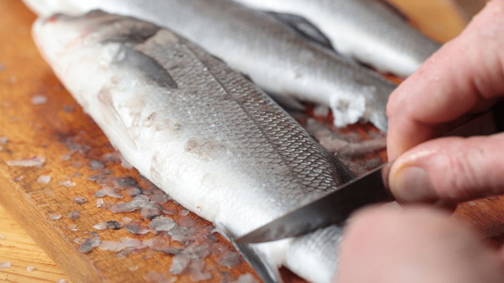 La deliciosa lubina en salsa de Arguiñano que puedes preparar en 10 minutos 59 image 98