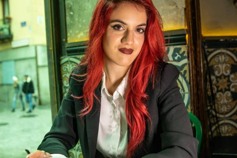 Eloísa de Castro muestra de forma poética y filosófica la realidad del narcisismo en su libro ‘Antiética del narcisista’