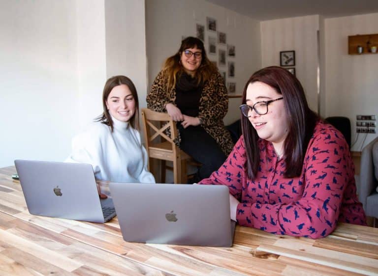 Bootcamp vs. Educación Formal, ¿Cuál es la mejor alternativa para aprender programación?