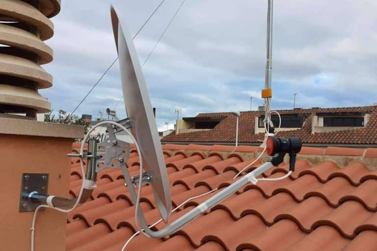 Antenistas Valencia brinda el servicio de instalación y reparación de señal de antenas parabólicas