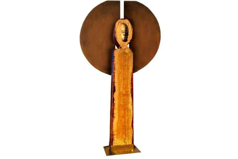 ¿Qué se esconde detrás de la escultura totémica de Pilar Almagro?