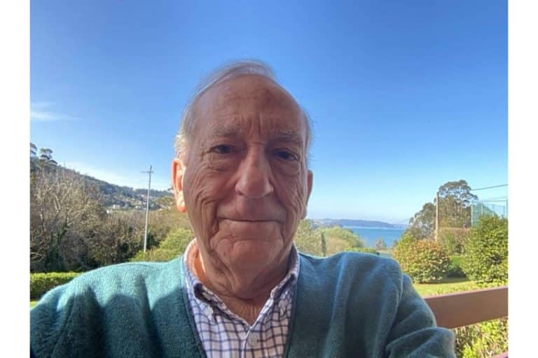 'Un verano complicado’ es una obra dirigida a todas las personas que 'vivieron y disfrutaron de la España de las décadas de los 80 y 90'