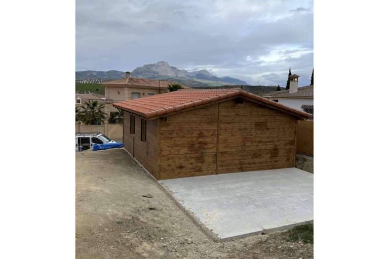 Venta y montaje de casas de madera, con Grupo DELMADER