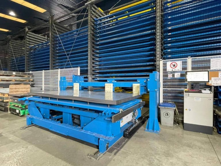 Tubos París y su nuevo robot logístico para incrementar la variedad de productos y la capacidad de almacenaje