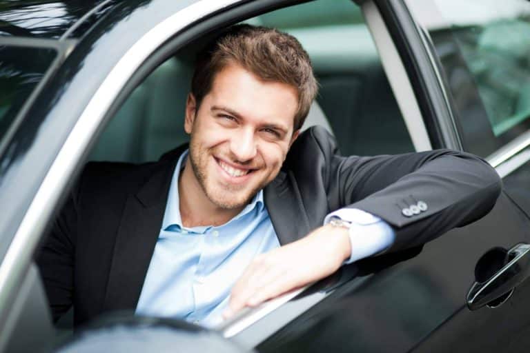 Servicios de renting de coches particulares para autónomos y empresas, con Renting Car Fácil