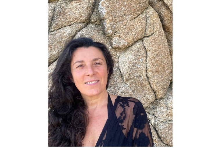 Mariló Sánchez, la valenciana, invita a las mujeres a 'despertar sin tabúes' en su obra; ‘Mujer soberana de tu cuerpo’