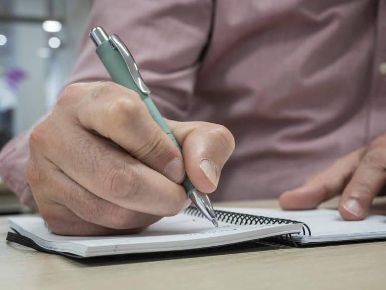 Una biografía escrita por Toni Traveria, una opción ideal para inmortalizar a personas únicas e irrepetibles