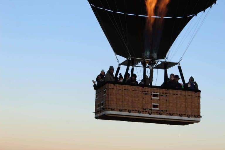 La oportunidad de montar en globo sobre una ciudad patrimonio de la humanidad como Segovia, de la mano de EoloFLY