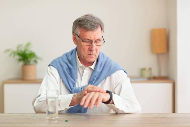 Reloj localizador para personas con Alzheimer o demencia, por Tracmi