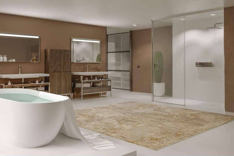 Lujosas y elegantes, las mamparas de ducha a techo que hay que conocer