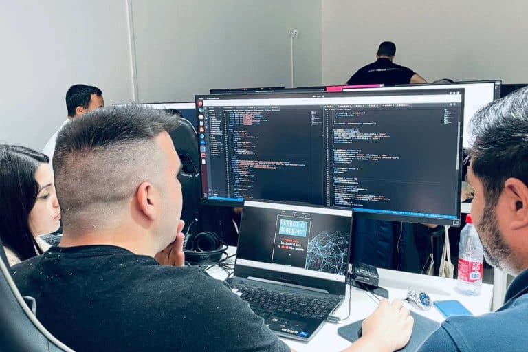 Especialista en Full-Stack Web Development, uno de los perfiles profesionales más buscados en 2023