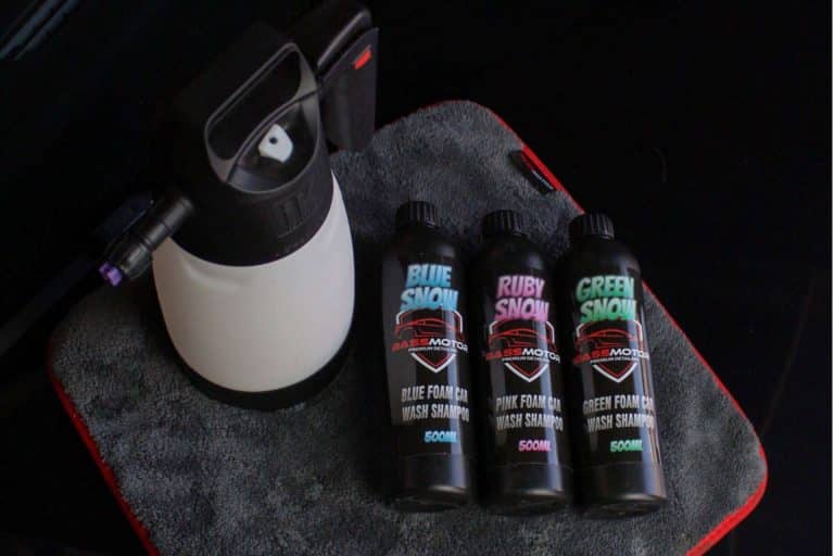 Limpiar el coche con productos económicos y profesionales