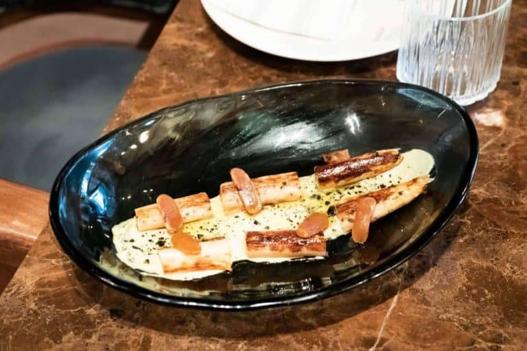 La guía gastronómica IMPULS recomienda el restaurante Xàrxa, felicidad inesperada en El Campello, Alicante