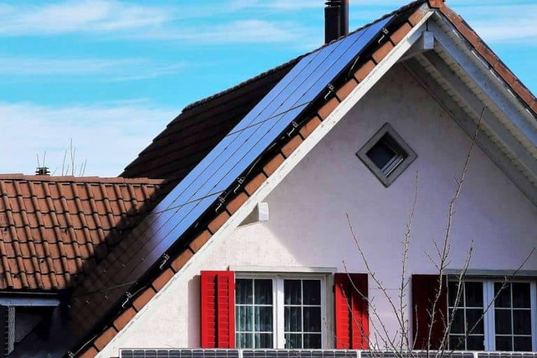 Alquiler solar, la forma más sencilla de instalar paneles solares sin inversión inicial