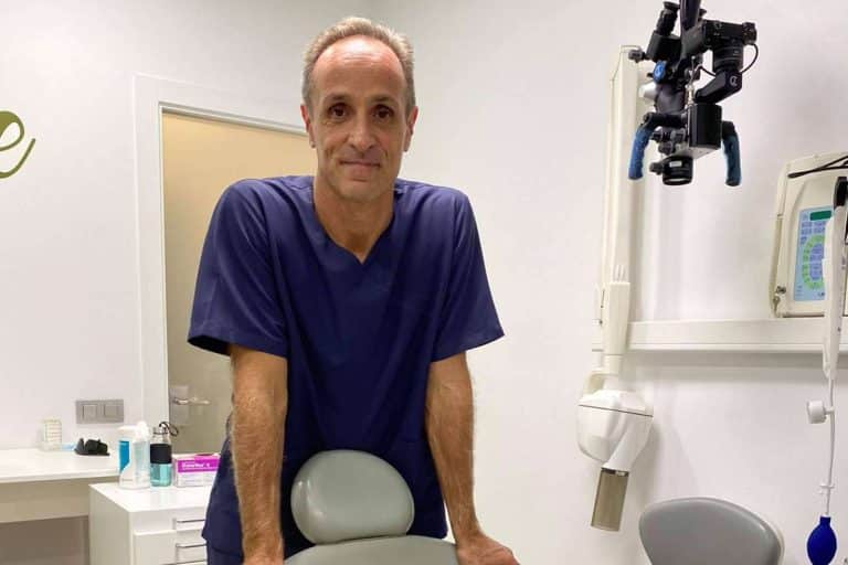 Neosalut es una consultoría de clínicas dentales que ofrece formaciones y un modelo de gestión eficiente para las clínicas