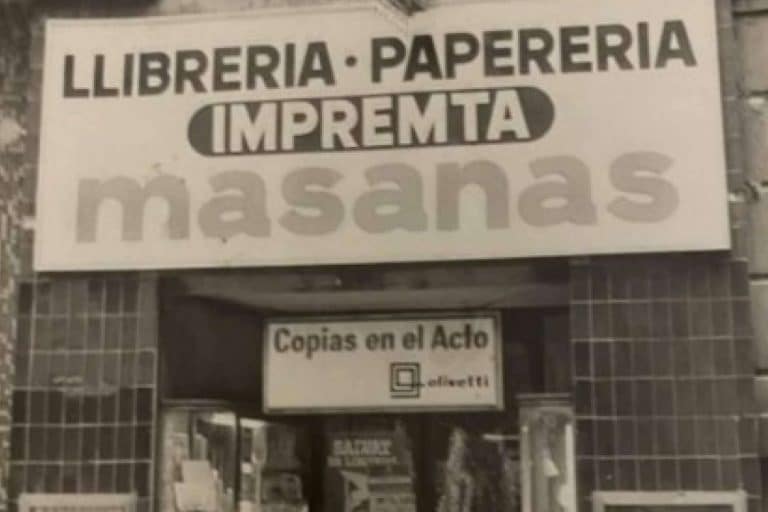 Los servicios de impresión DTF de DTF Barcelona son rentables para cualquier marca de camisetas