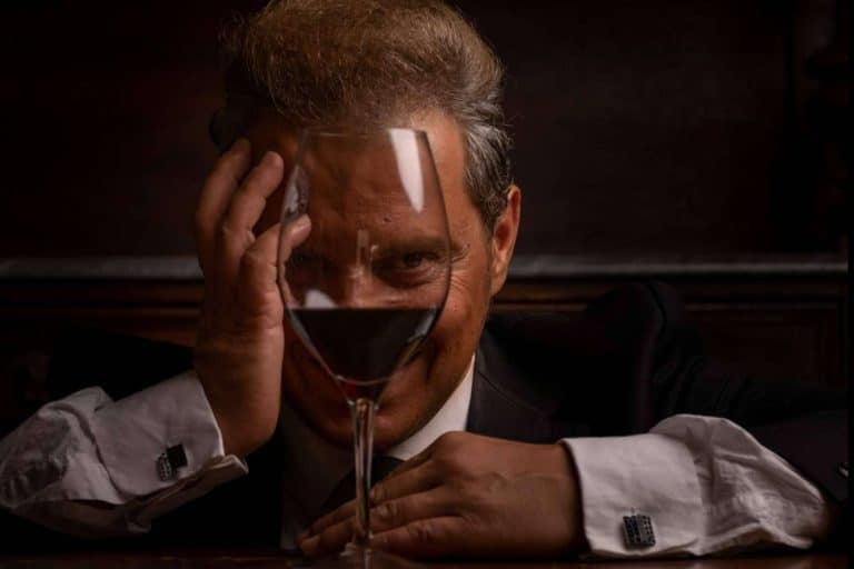 El nuevo vino del doble de Luis Miguel ya tiene nombre, 'Mis romances' de la bodega Labiano de Mendoza