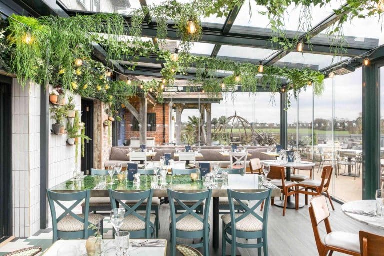 Airclos, expertos en la instalación de techos corredizos para terrazas