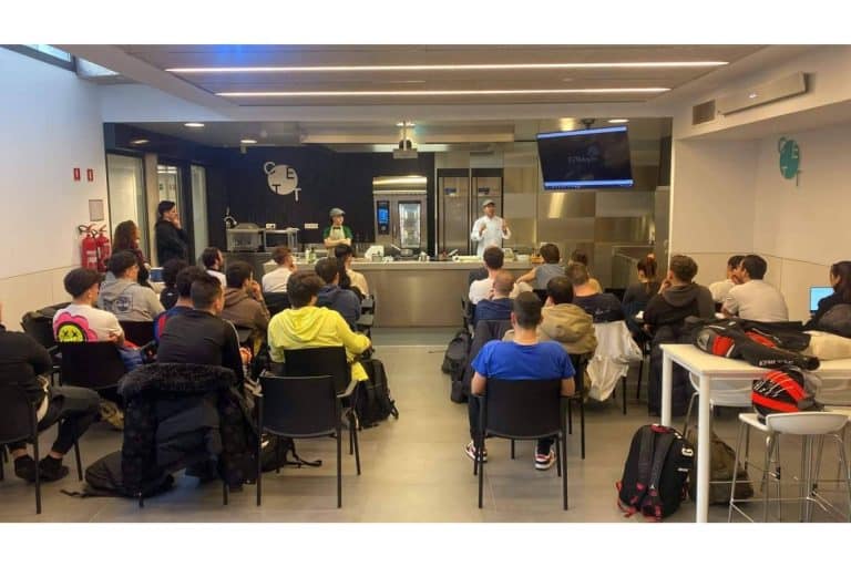 De la mano de los chefs Álvaro Sanz y Paco Alcahud, Eating in Ibiza promociona la gastronomía de Ibiza en 2 escuelas de hostelería reconocidas en ciudad condal