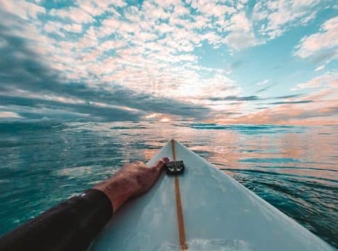 surf Art Surf Camp: 8 razones para aprender surf en uno de los mejores destinos de España