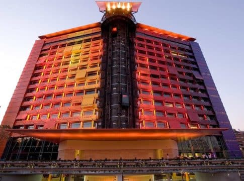 ¡Ver-para-creer-Estos-son-los-6-edificios-mas-raro-que-hay-en-Madrid-12