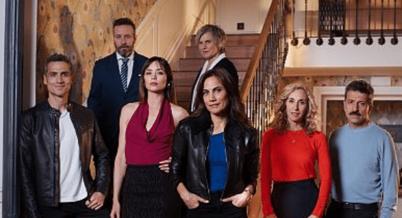 4 estrellas: ¿quiénes son los protagonistas de la serie de moda?