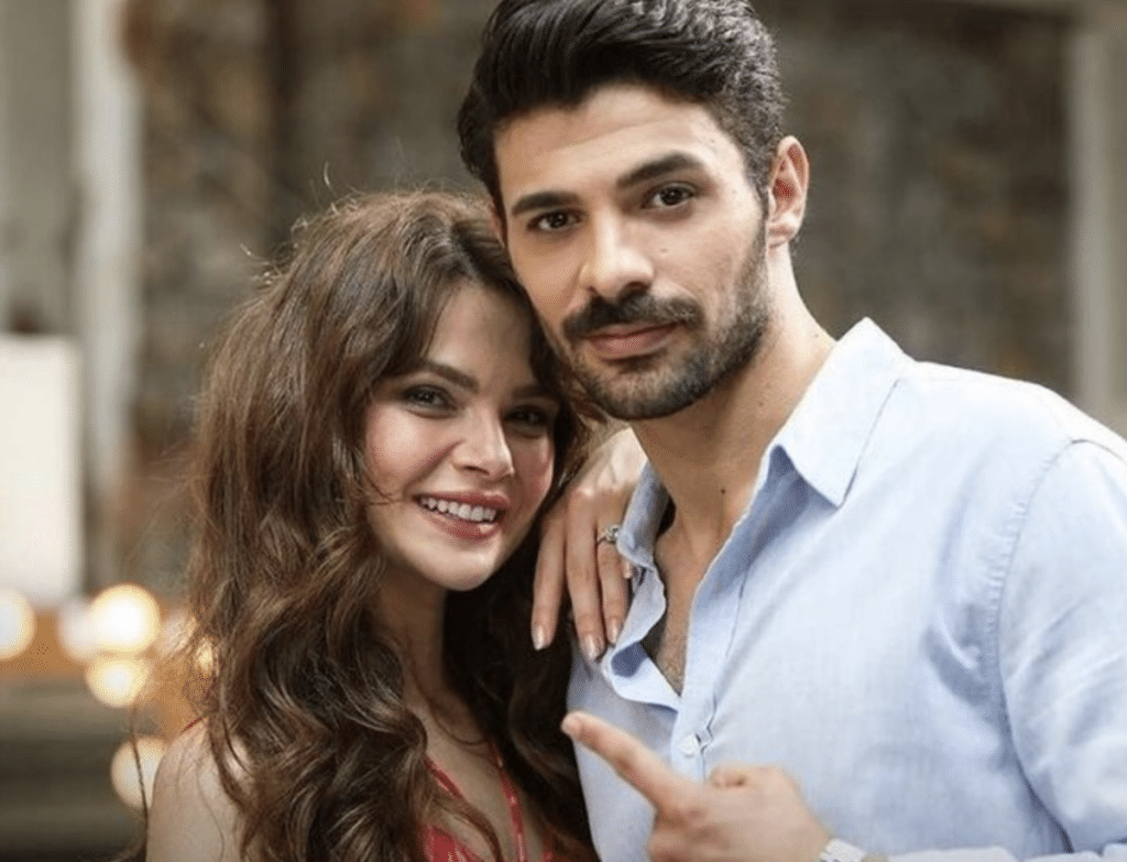 Cambios en la apariencia de Halit Özgür Sarı