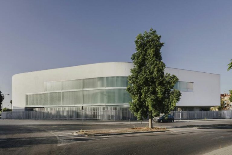 Un proyecto de investigación de la US da herramientas a las niñas gitanas para 