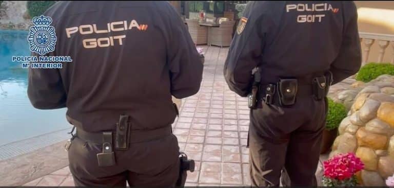 Doce detenidos por usurpar identidades para estafar a entidades con la compra de vehículos en Madrid y Alicante