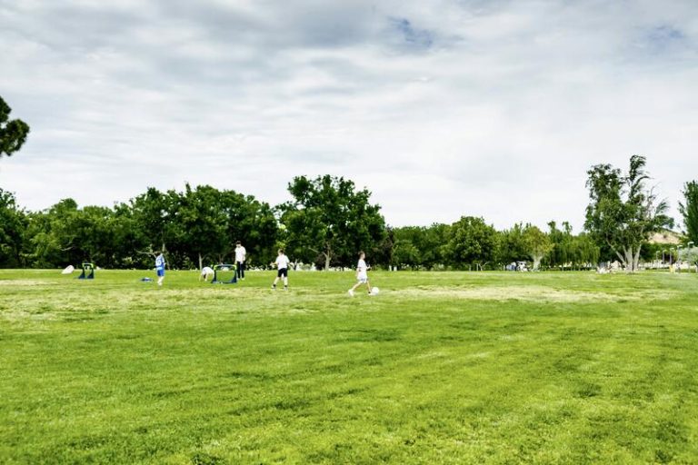 Las lluvias barrerán el tercio norte hasta el miércoles y las temperaturas se desplomarán hasta el fin de semana