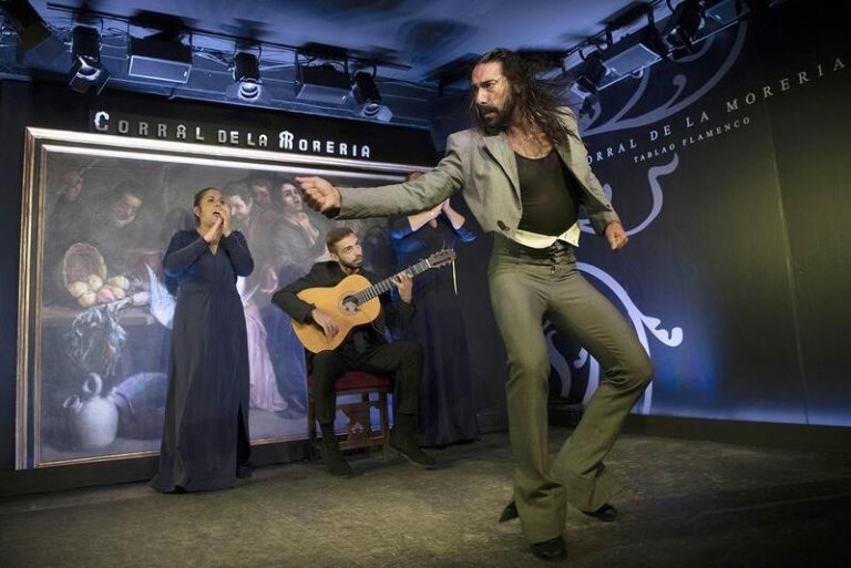 El Corral de la Morería celebra este sábado su 67º aniversario con las actuaciones de Eduardo Guerrero y Belén López