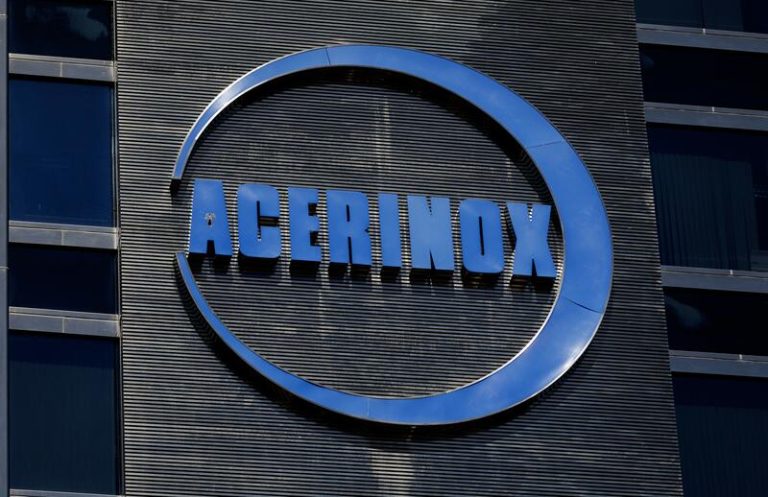 Acerinox iniciará este miércoles un programa de recompra de acciones por más de 2,55 millones de euros