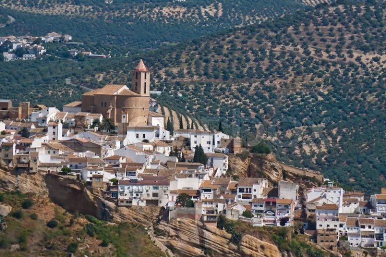 El pueblo más bonito de España para visitar en mayo