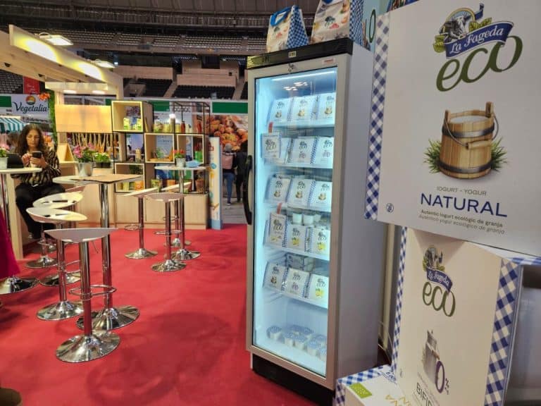 La Fageda comercializará sus primeros yogures ecológicos a través de Natursoy
