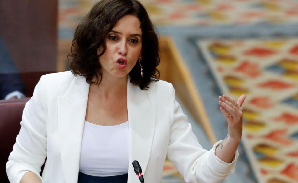 Isabel D&iacute;az Ayuso espera una inversi&oacute;n de 16.000 M&euro; en centros de datos, como los de Microsoft