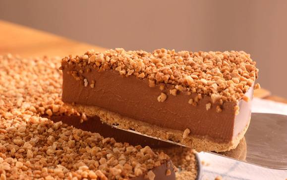 La deliciosa tarta de chocolate que puedes preparar sin encender el horno